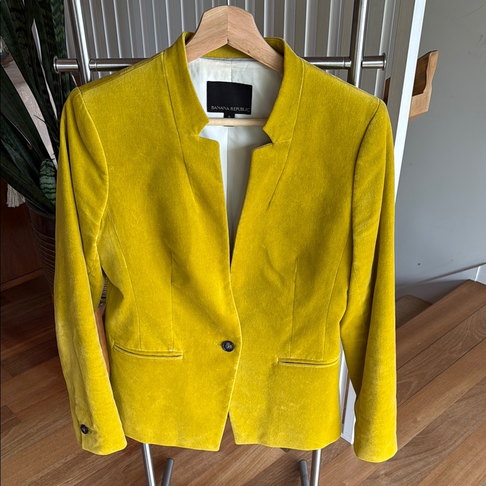 Banana Republic Golden Chartreuse Blazer Tailored Velvet